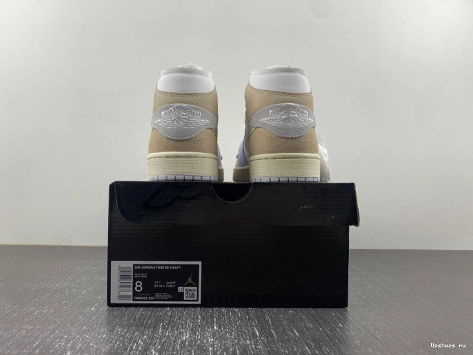 DM9652-120 Jordan SE Craft  Tech 1  Mid Grey 0801